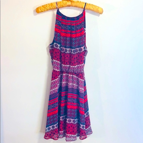 Lush | Vibrant Sleeveless Event Dress | Slash Back Middle Opening  Cinched Waist - Picture 1 of 9